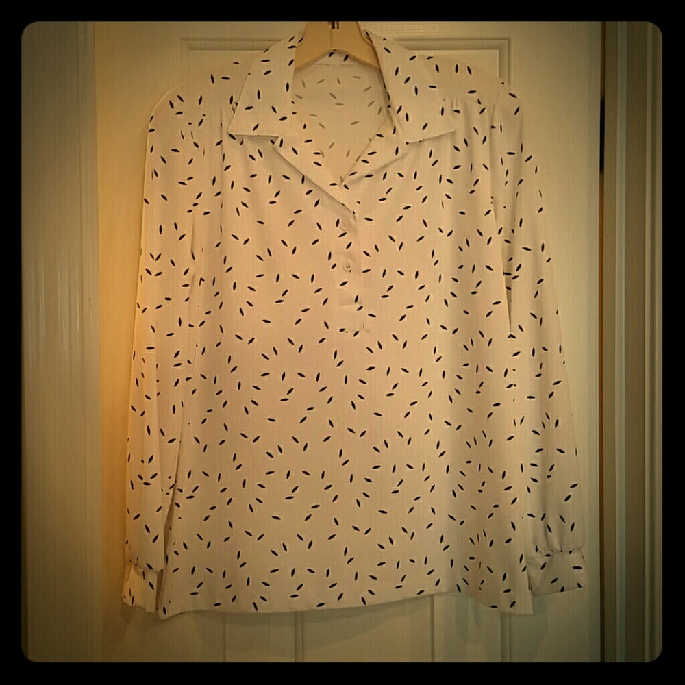 Vintage half button down long sleeve blouse